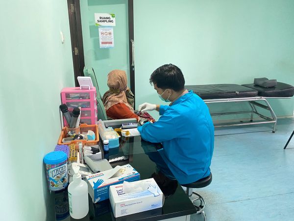 Ruang Sampling & Pengambilan Spesimen